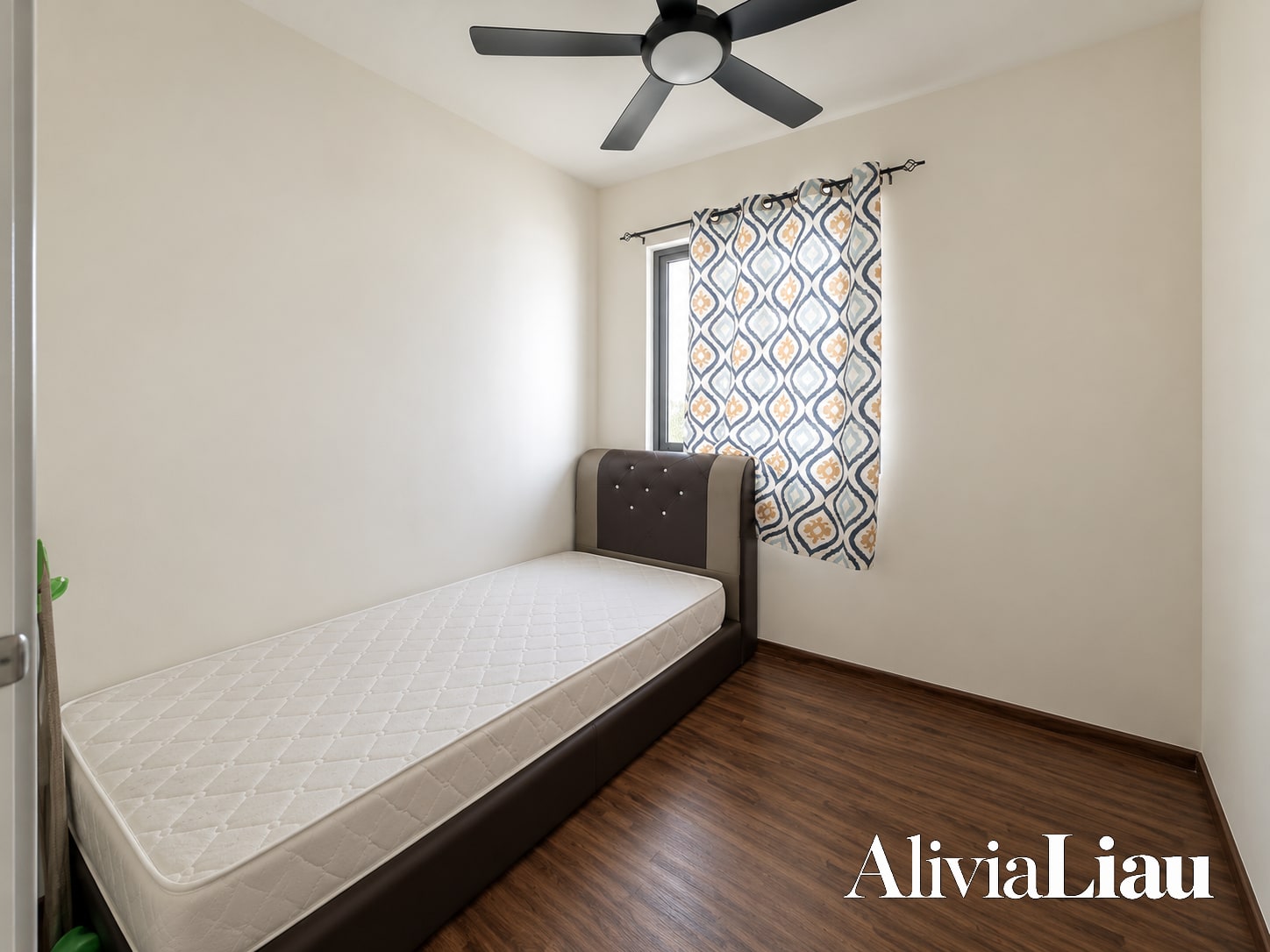 K Avenue property photo 3