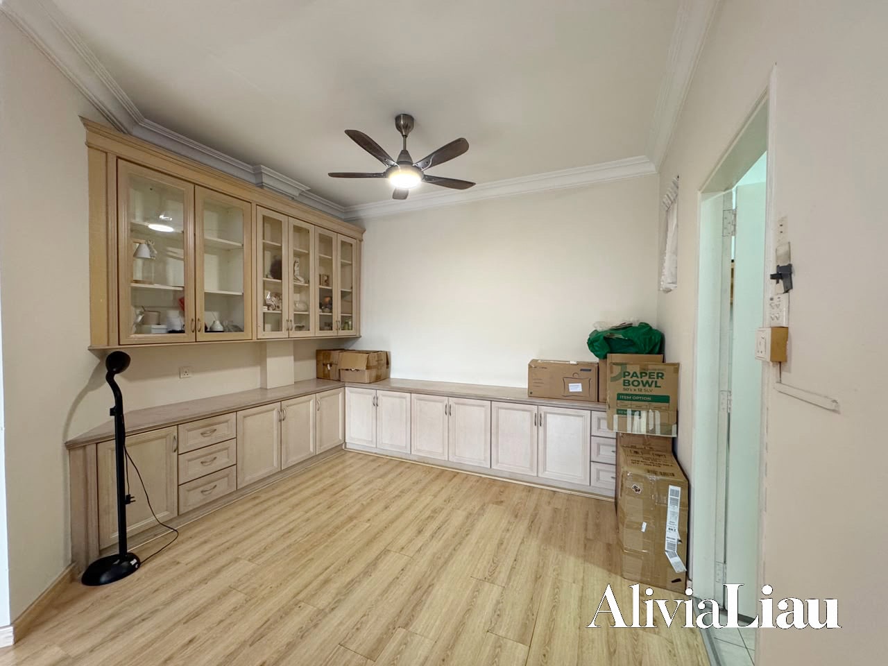 Likas Court property photo 5