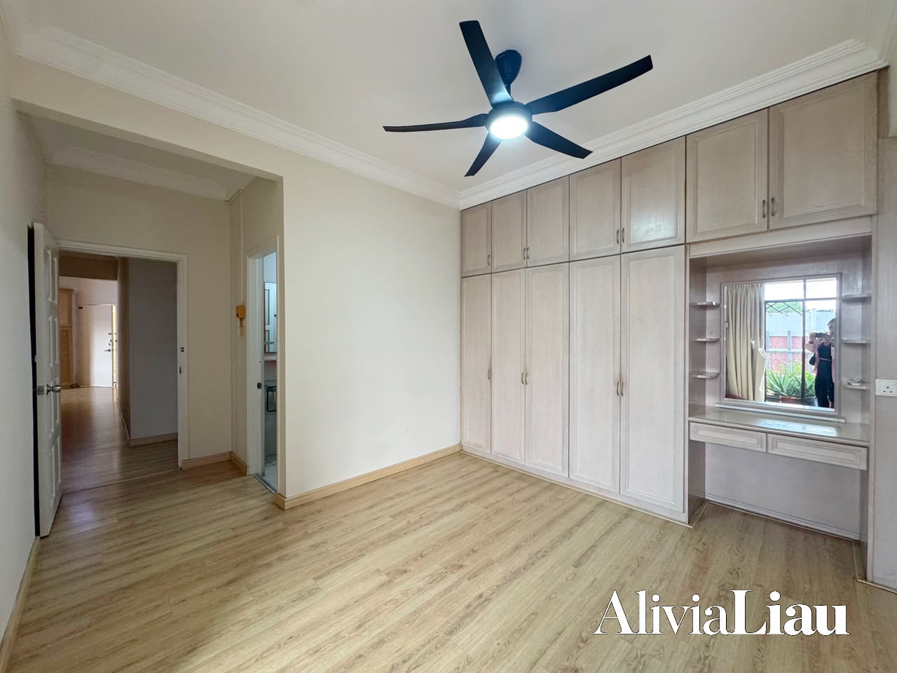 Likas Court property photo 6