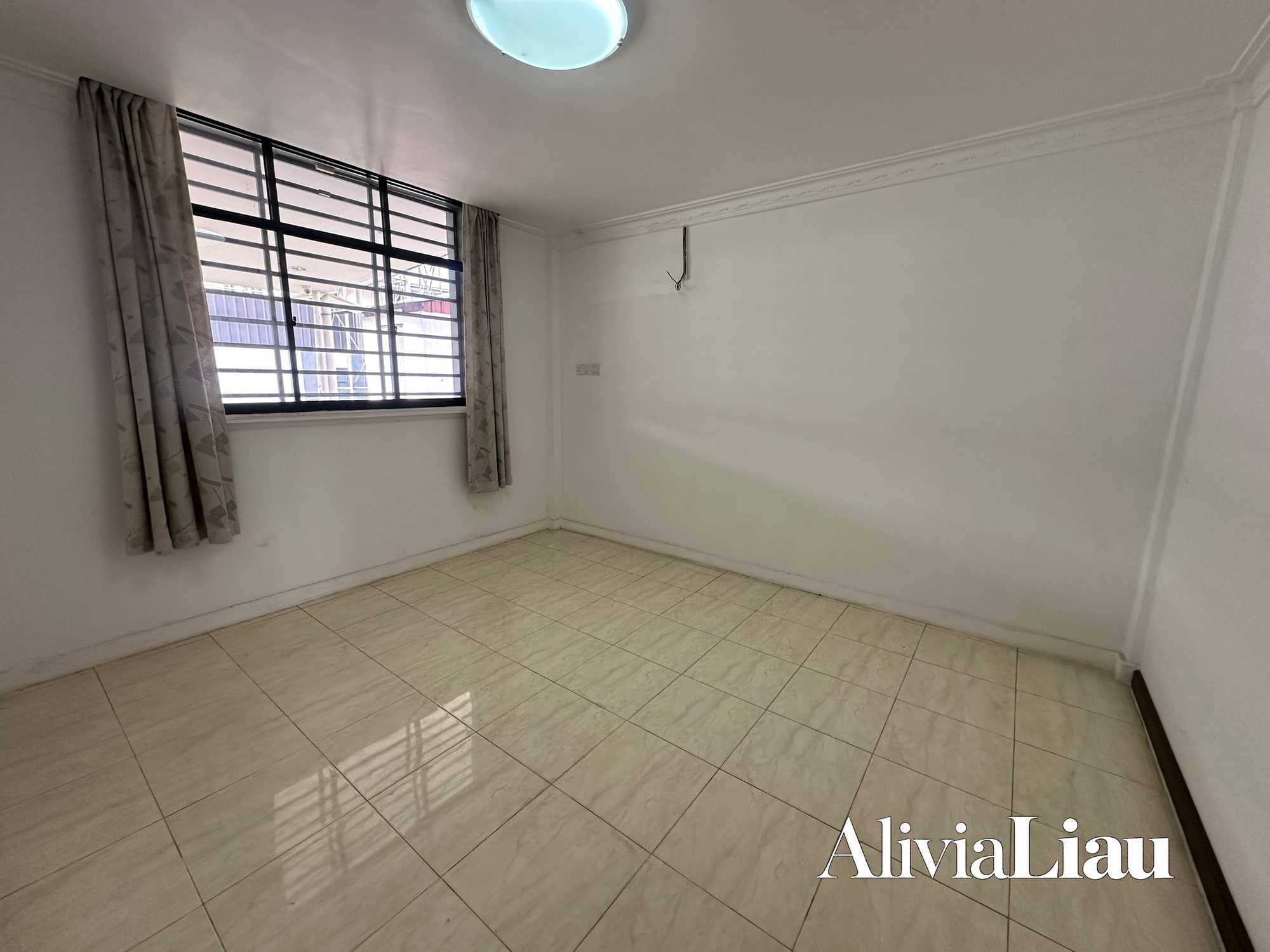Likas Bungalow property photo 2