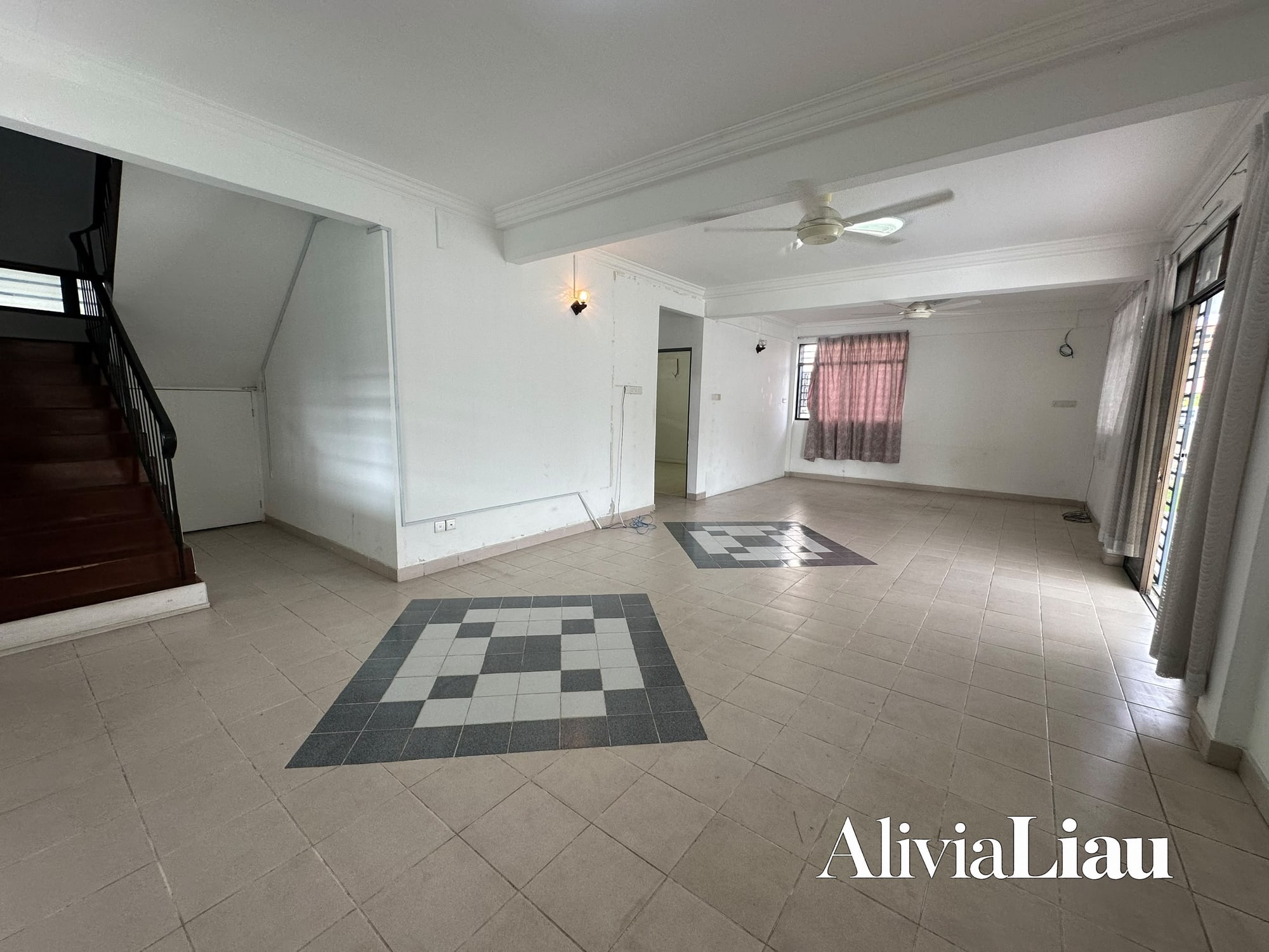 Likas Bungalow property photo 4