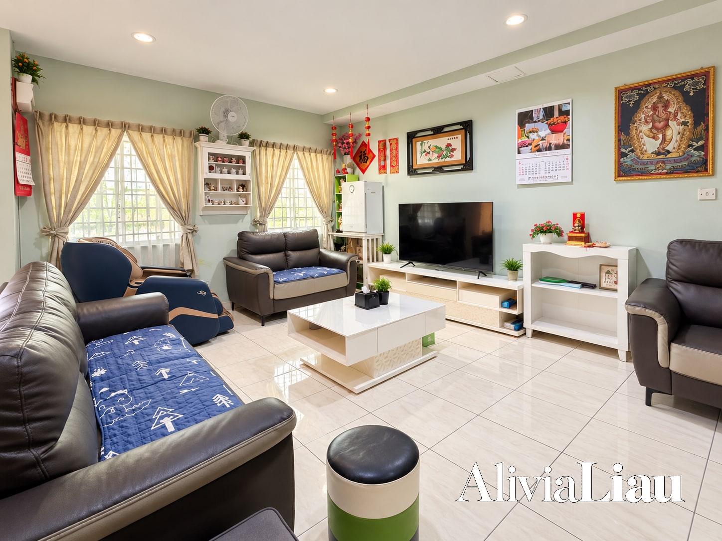 Taman Angsana | Kolombonng property photo 2