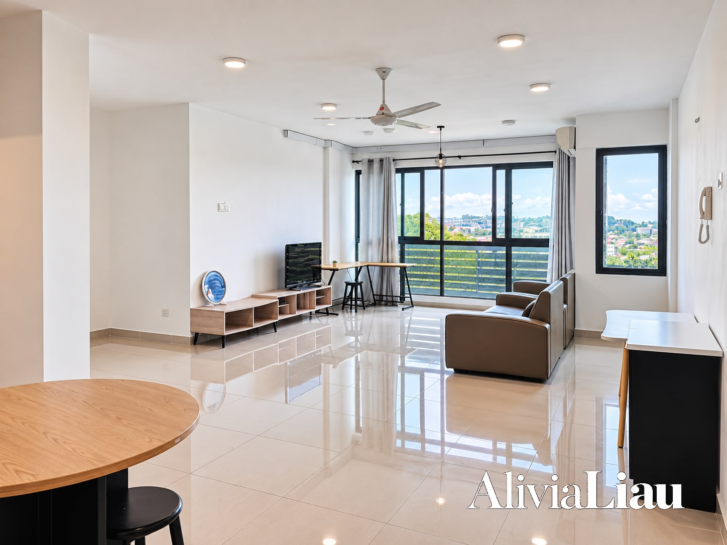 Jesselton View, Hilltop