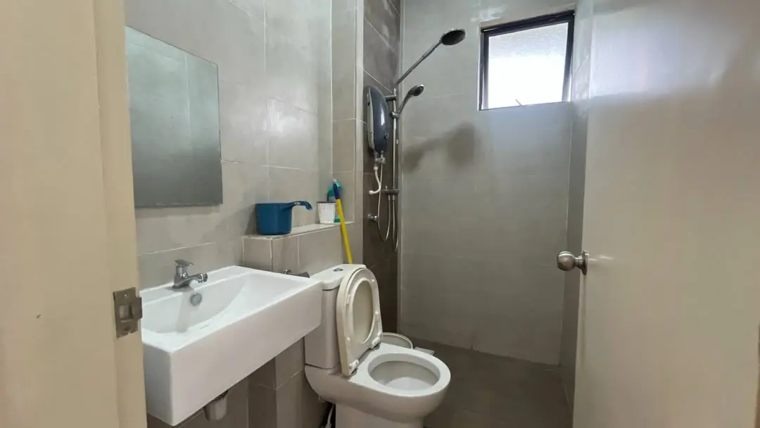 Lido Four Season Residence property photo 4
